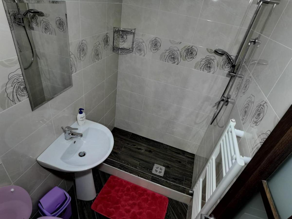 Vila Ella Villa Căpăţîneni-Ungureni Екстериор снимка